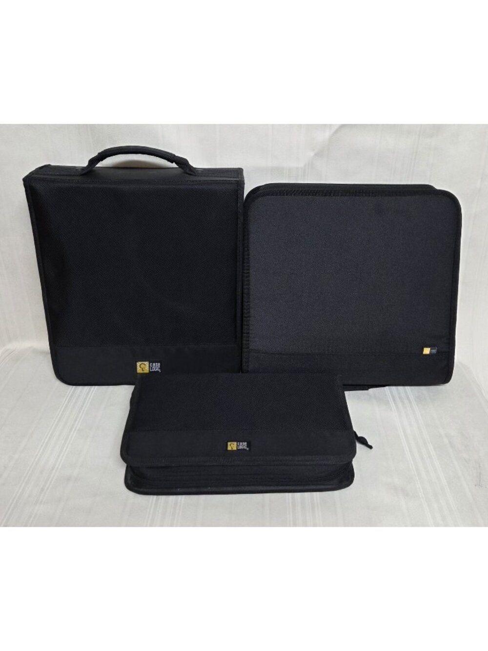 LOT OF 3 Case Logic 480 CD DVD Total Holder Black Zip Up. 2 case 208. 1 case 64